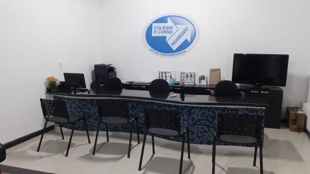 Ambiente com equipamentos de informática